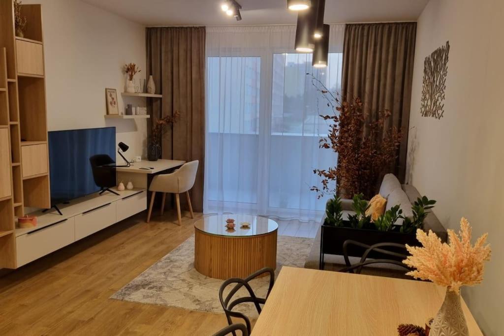 M&M2 Apartment Near Center With Free Parking - Ac Кошице Екстер'єр фото