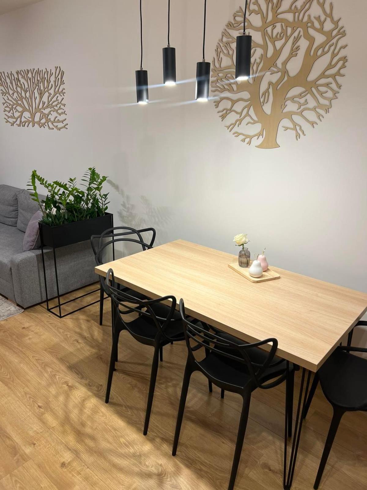 M&M2 Apartment Near Center With Free Parking - Ac Кошице Екстер'єр фото