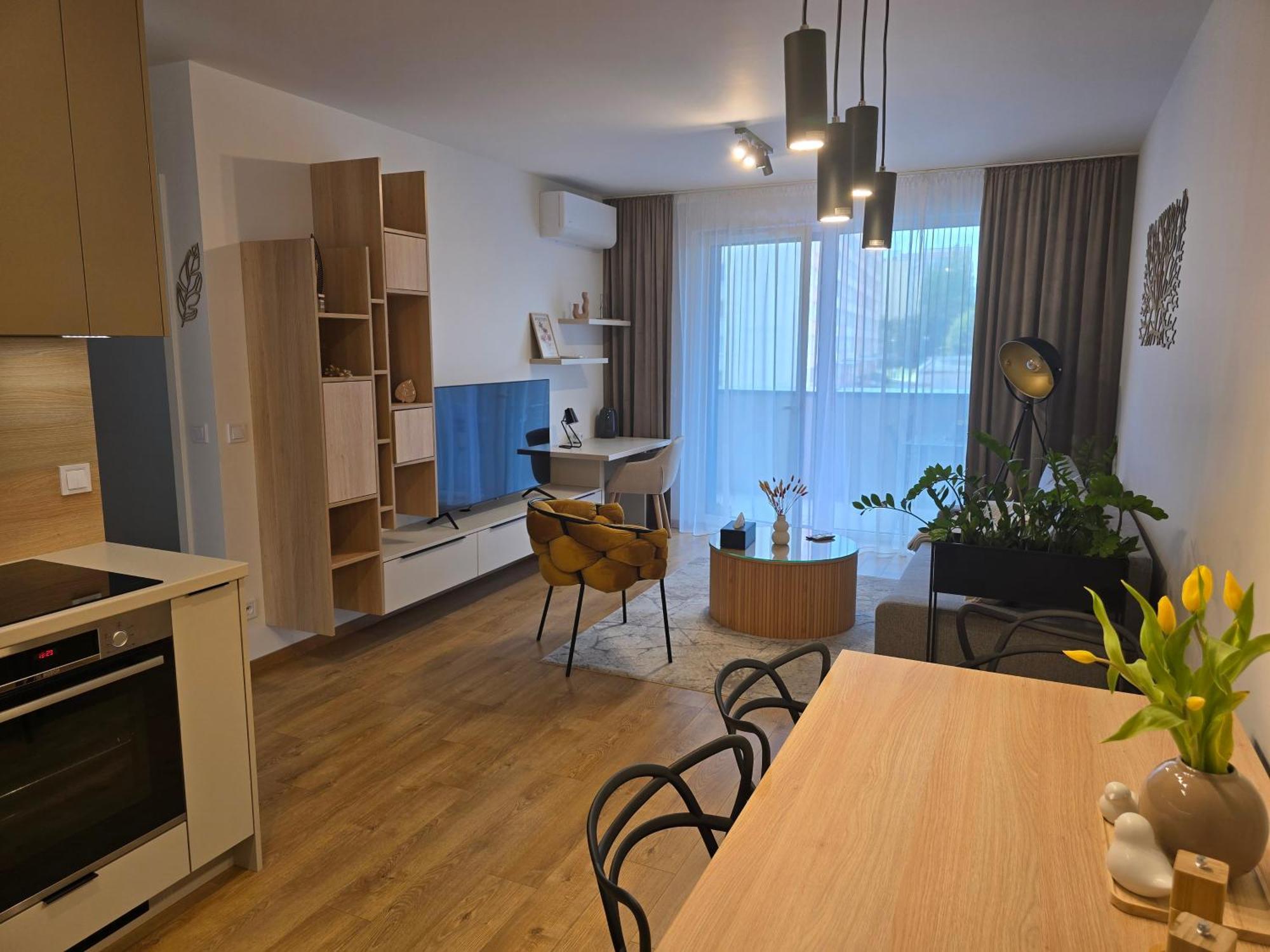 M&M2 Apartment Near Center With Free Parking - Ac Кошице Екстер'єр фото